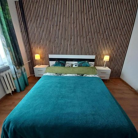 Apartament M-3 Częstochowa Esterno foto